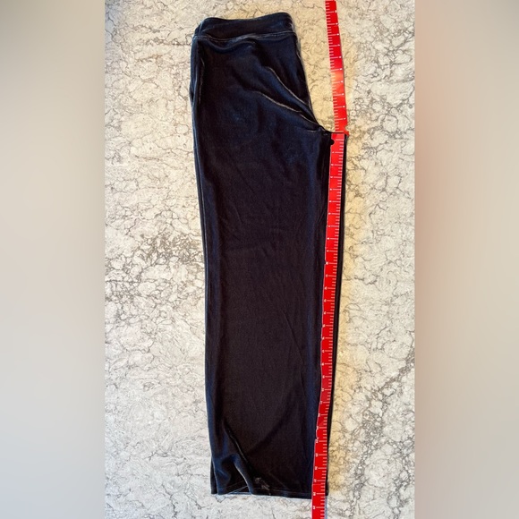 Soma Velour/Velvet Wide Leg Loungewear/Pajama Pants with Pockets - Size Medium - Picture 6 of 11